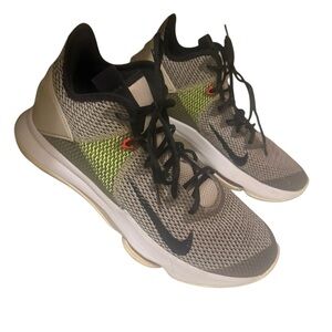 Nike LeBron Witness 4 'String Volt' BV7427-200 in excellent condition